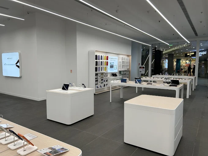 Imagine- Apple Premium Partner - Elante Mall, Chandigarh store image 4
