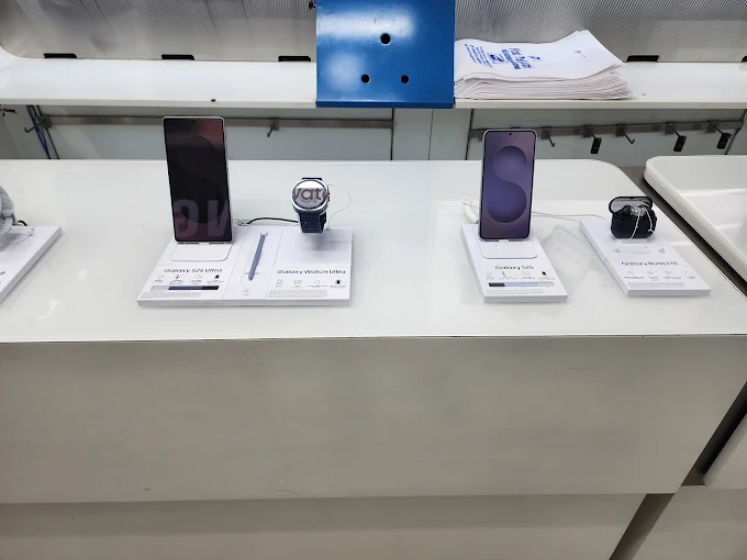 Samsung Experience Store- Banjara Hills store image 3