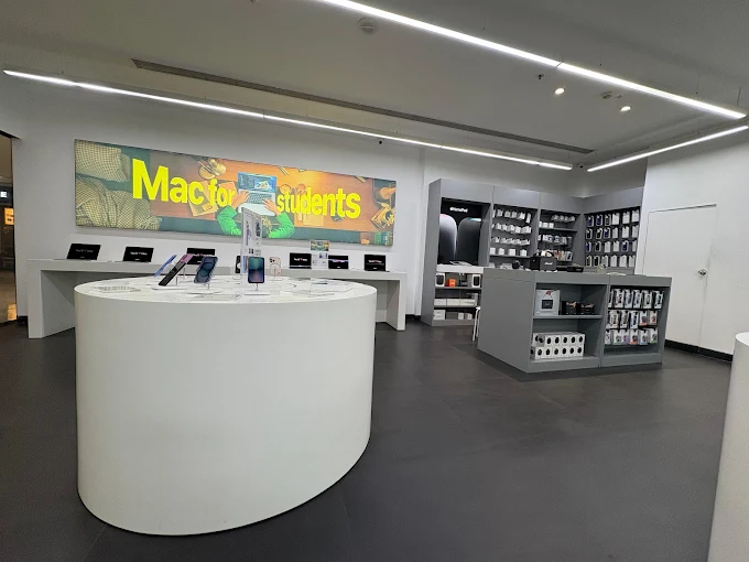 IVENUS-Apple Premium Reseller-Palava City store image