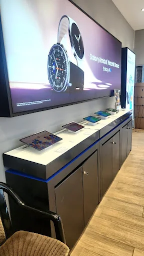 Samsung Experience Store- Maharshi Nagar store image 3