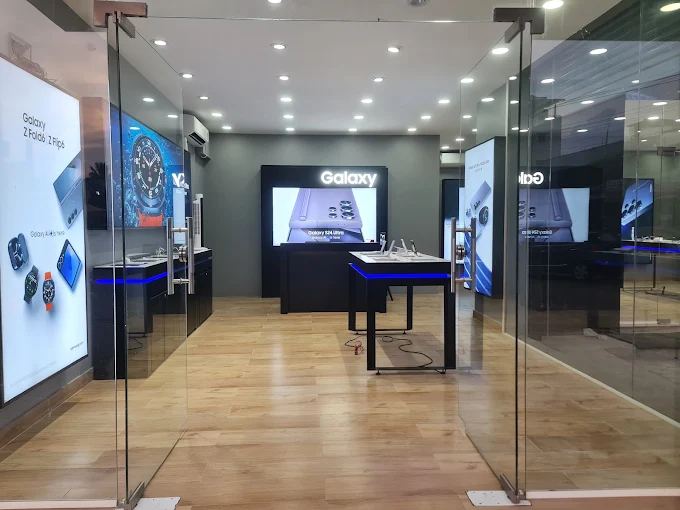 Samsung Experience Store- Yelahanka Kannur store image 4