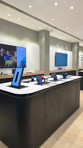 Samsung Experience Store- Ambience Mall, Gurugram store image