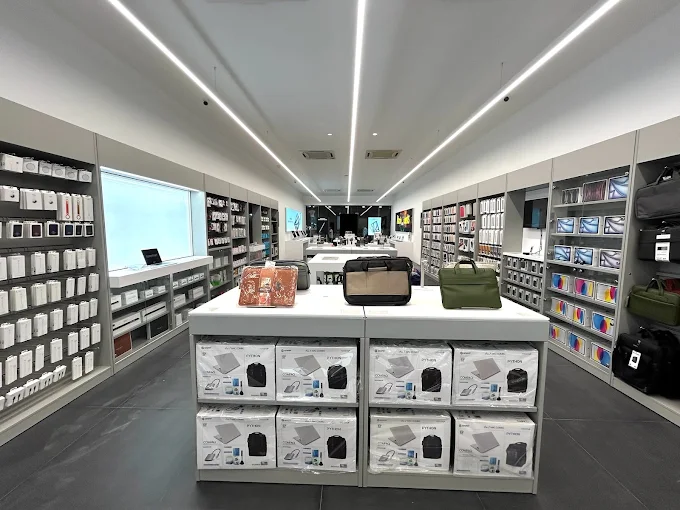 iNSPiRE- Apple Premium Reseller-Jalna Road- Chhatrapati Sambhajinagar store image