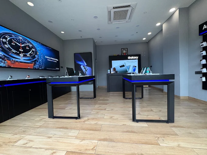 Samsung Experience Store- Chandivali store image 4