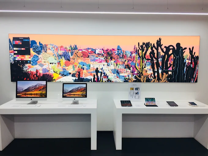 Unicorn-Apple Premium Partner-Malad West store image 3