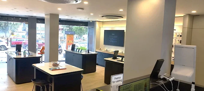 Samsung Experience Store- Utsav Elegance store image 3