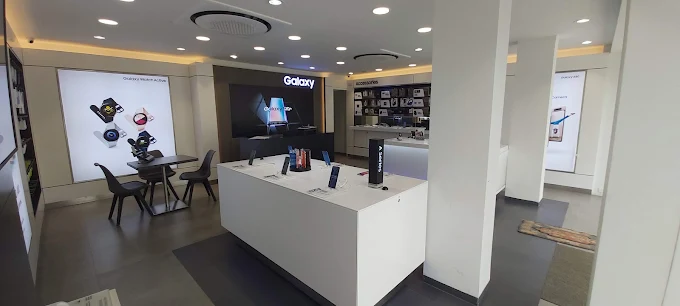 Samsung Experience Store- Bapunagar store image 3