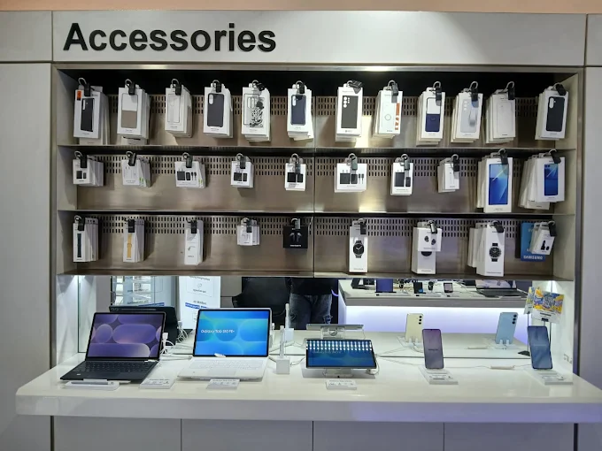 Samsung Experience Store- Marathalli store image 4