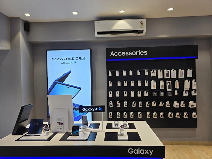 Samsung Experience Store- Ashok Vihar thumbnail 4
