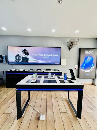 Samsung Experience Store- Samana, Patiala store image 4