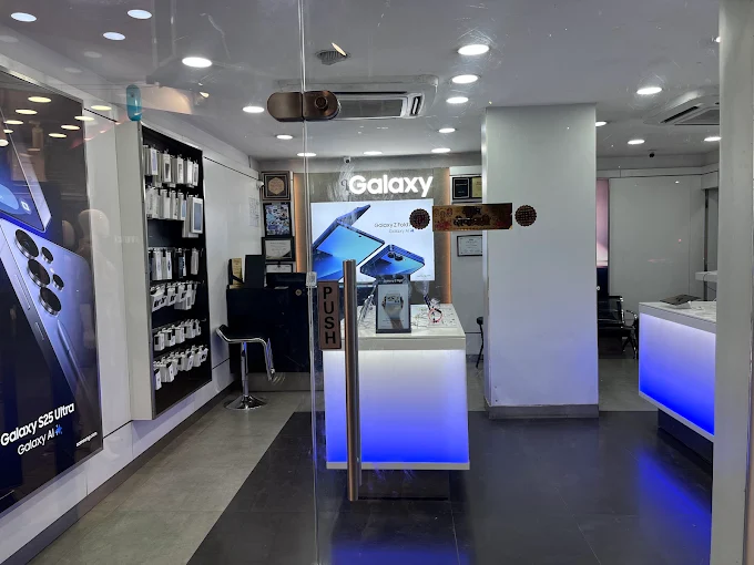 Samsung Experience Store- Sion East store image