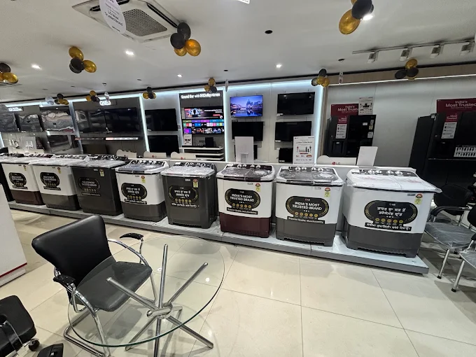 LG BEST SHOP - ELECTRO POINT, Bathinda store image 3