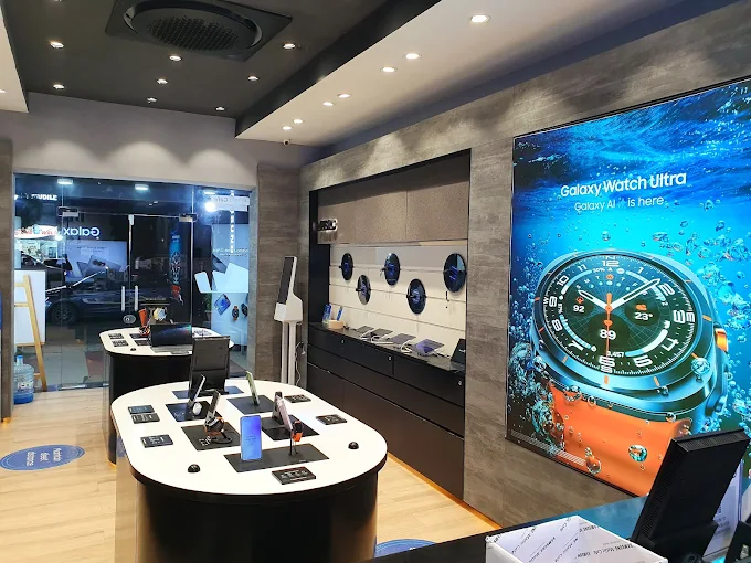 Samsung Experience Store- Karelibaug, Vadodara store image