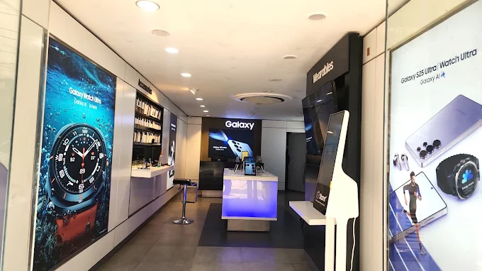 Samsung Experience Store- Yamuna Vihar store image