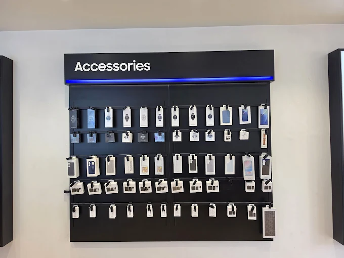 Samsung Experience Store- Jagtap Chowk store image 3