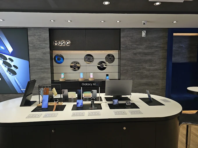 Samsung Experience Store- Nagavarapalya CV Raman Nagar store image 4