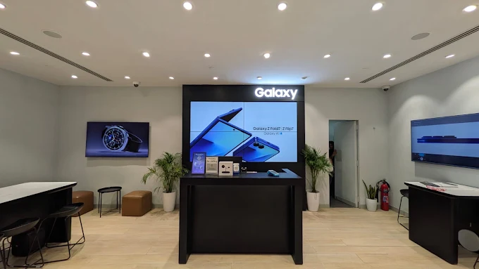 Samsung Experience Store- Nexus Select City Walk thumbnail 4