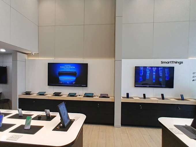 Samsung Experience Store- Tirupati Nagar, Indore store image 3