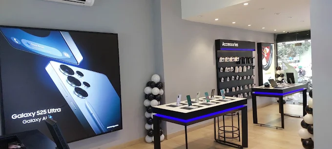 Samsung Experience Store- Ramesh Nagar store image 3