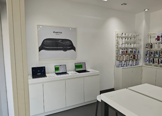 iVenus - Apple Authorised Reseller- Rohini, Sector 16 store image 3