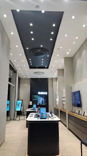 Samsung Experience Store- Sector 50, Gurugram store image 4