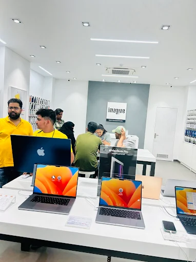 Imagine Apple Premium Reseller, Bikaner store image 4
