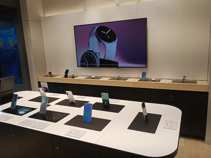 Samsung Experience Store- Malleshwaram store image 3