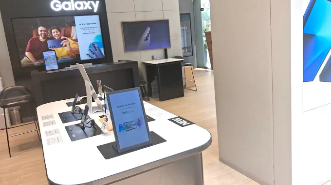 Samsung Experience Store- Sector 70, Gurugram store image 4