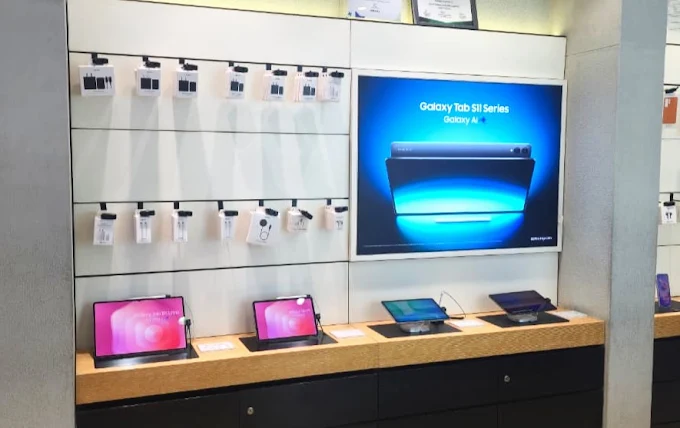 Samsung Experience Store- Laxmi Nagar V3S Mall store image 4