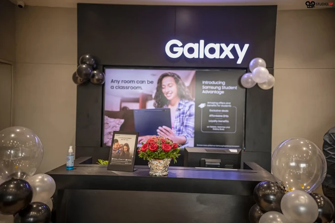 Samsung Experience Store- Vastral store image 4