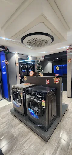 Samsung SmartPlaza - Ikonic Galaxy LLP- Nashik store image 3