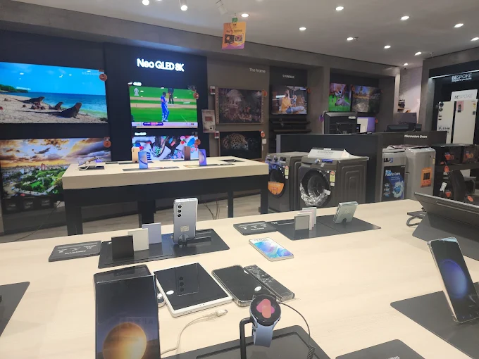 Samsung SmartPlaza - Parakh Enterprises-Nashik store image