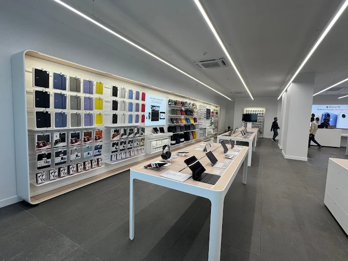 Unicorn-Apple Premium Partner-Andheri West store image 4