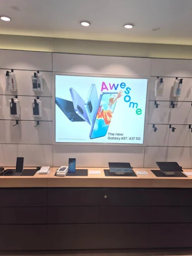 Samsung Experience Store- Shakarpur store image
