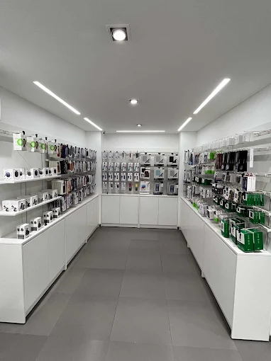 Aptronix-Apple Premium Reseller-Bodakdev store image