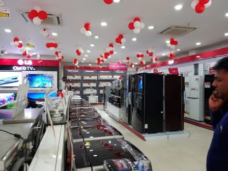 LG BEST SHOP - VARDHMAN ELECTRONICS PVT LTD store image 4