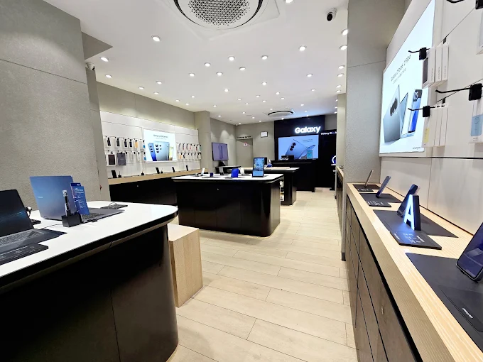 Samsung Experience Store- Sector 22, Chandigarh thumbnail 4