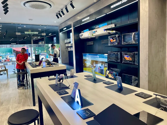 Samsung Smart Plaza - Mahajan Electronics store image 4