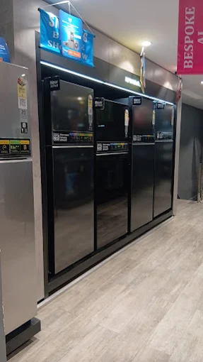 Samsung Smart Plaza - Nandee Finetronics-Navi Mumbai store image 3