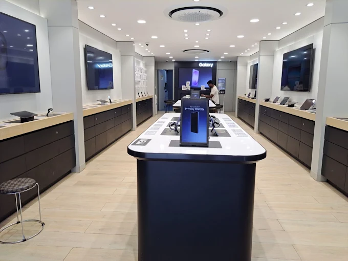 Samsung Experience Store- Anna Nagar store image