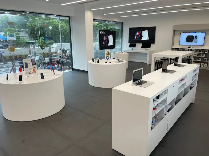 Unicorn-Apple Premium Partner-Andheri West store image