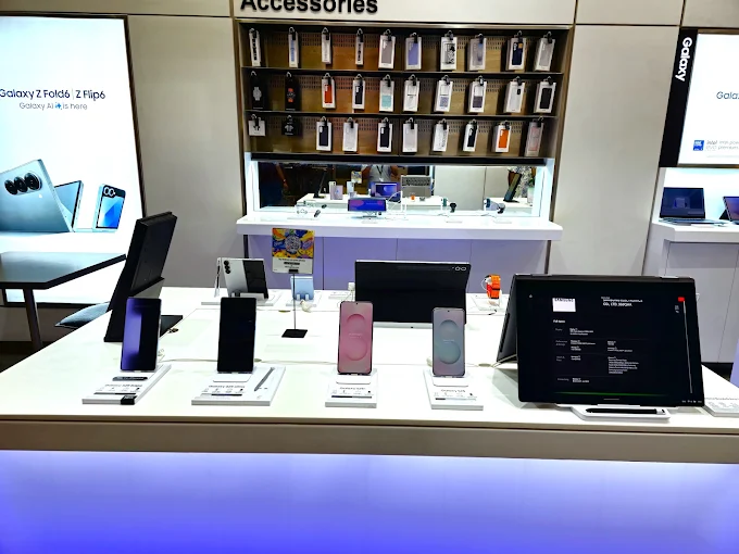 Samsung Experience Store- Phoenix Mall store image