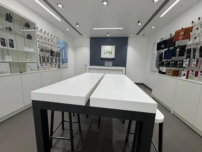 Unicorn-Apple Premium Reseller, Agra store image 3