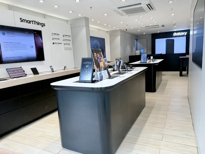 Samsung Experience Store- Wave Silver Tower, Noida store image