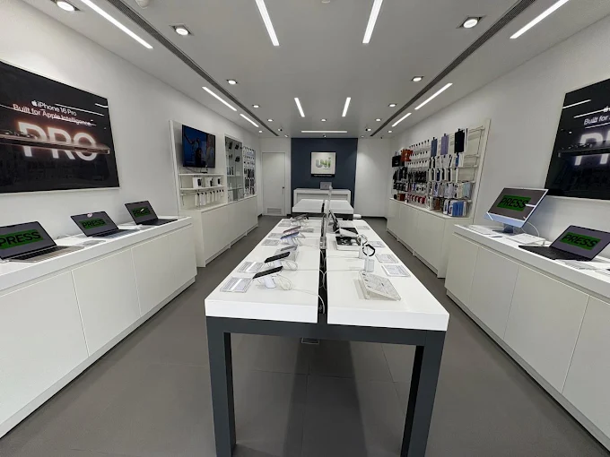 Unicorn-Apple Premium Reseller, Agra store image