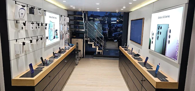 Samsung Experience Store- Rani Bagh Shakurpur store image