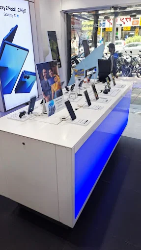 Samsung Experience Store- Jangali Maharaj Rd store image 3