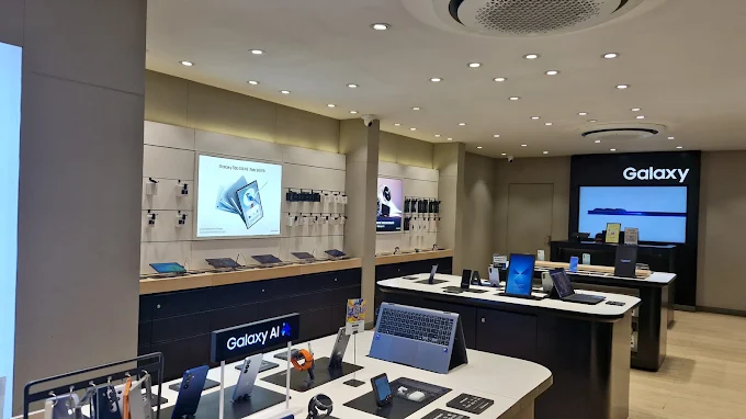 Samsung Experience Store- Palam store image 4