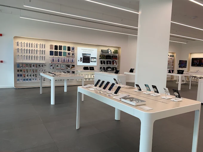 IVENUS-Apple Premium Reseller-NIBM store image