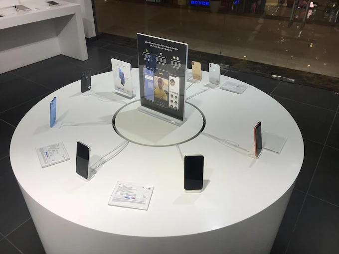 Aptronix - Apple Premium Reseller-Ambience Mall store image 4